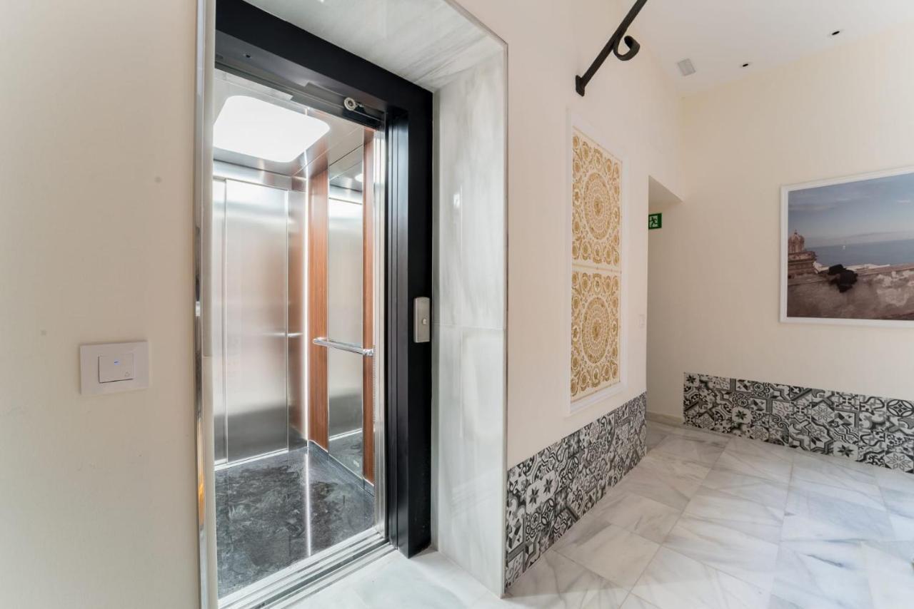 Apartamento Cadiz Centro Fabio Rufino Exteriör bild